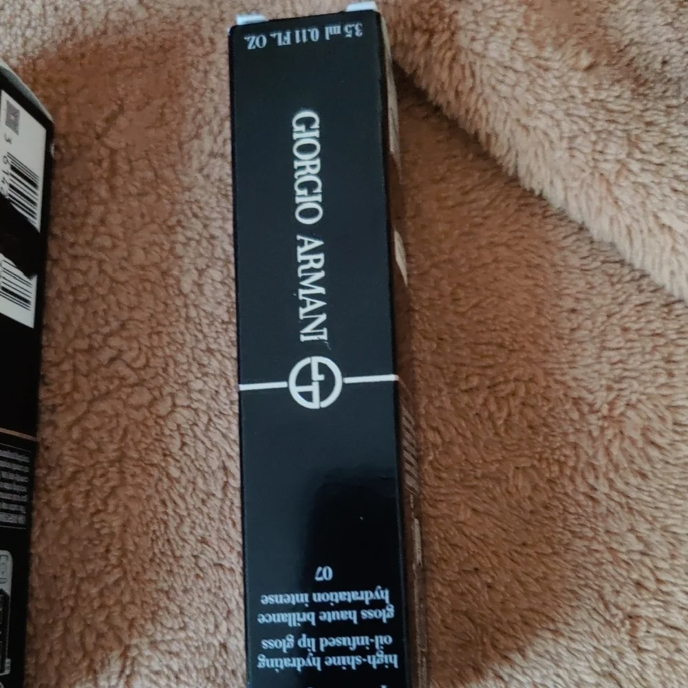 Giorgio Armani Red and Black Beauty Set 7inDx7.5inD - Picture 10 of 16